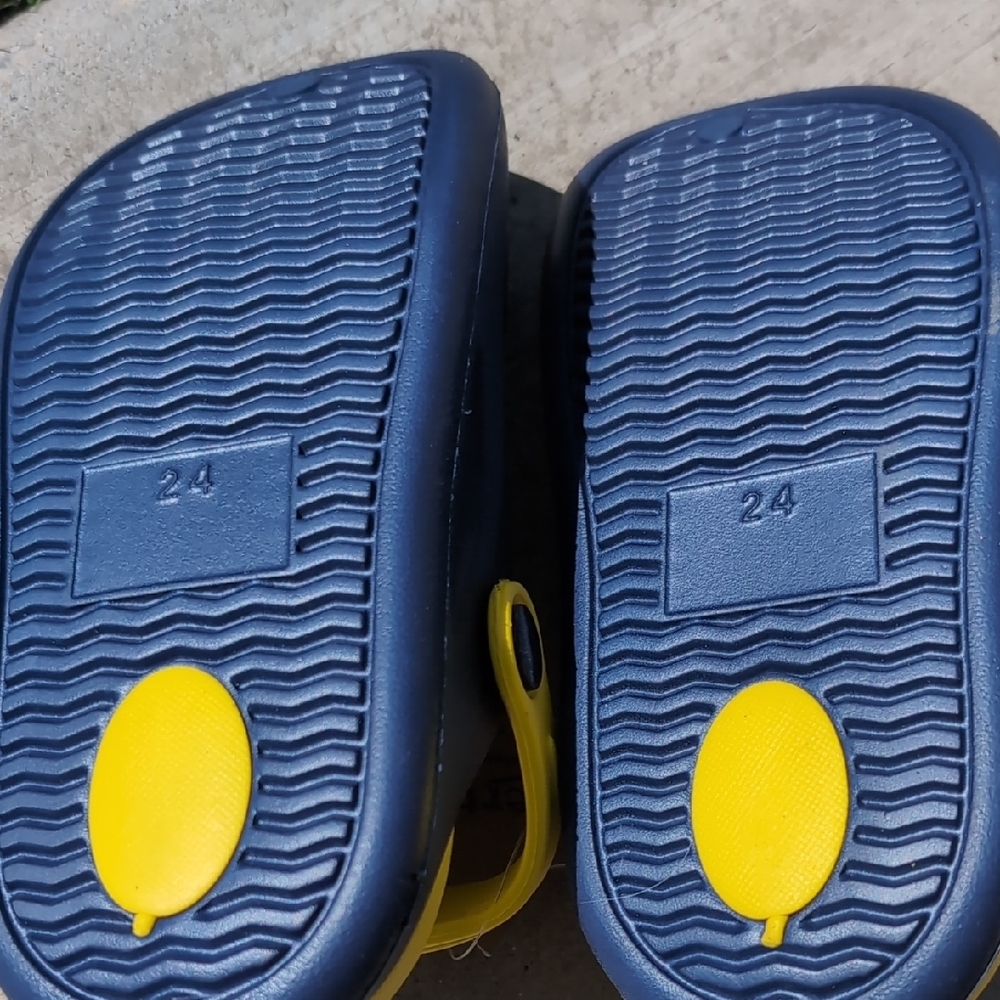 Kids Blue and Yellow Clogs - Picture 7 of 8